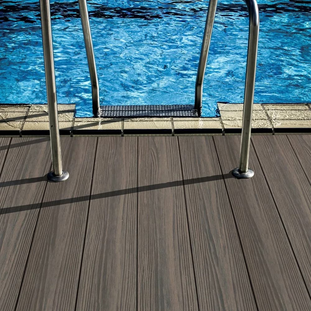 Brazilian-teak_Apex-Pool-deck