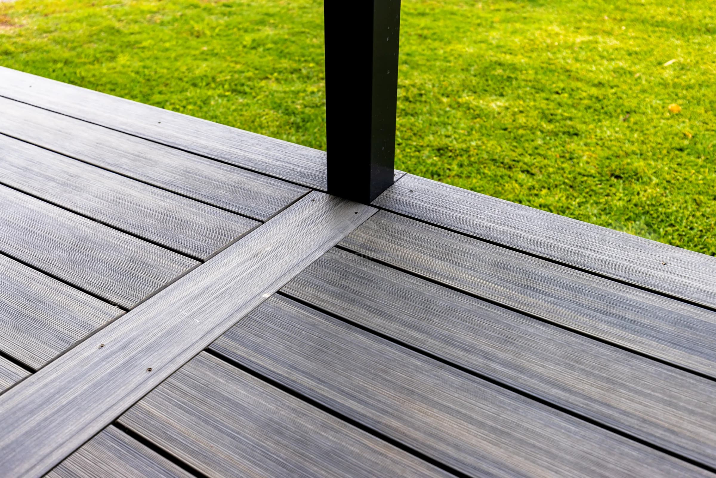 NewTechWood Avenue Decking Range
